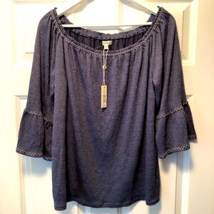Max Studio top. Can be worn off the shoulder. Size XL, new with tags.